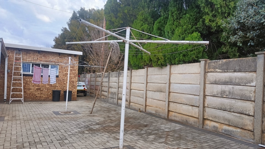 4 Bedroom Property for Sale in Wilkoppies North West